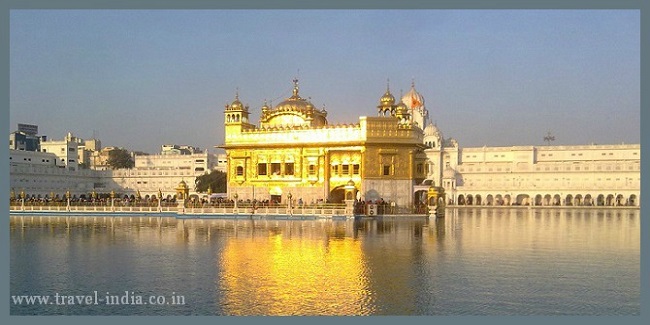 Golden Temple Sarovar.jpg